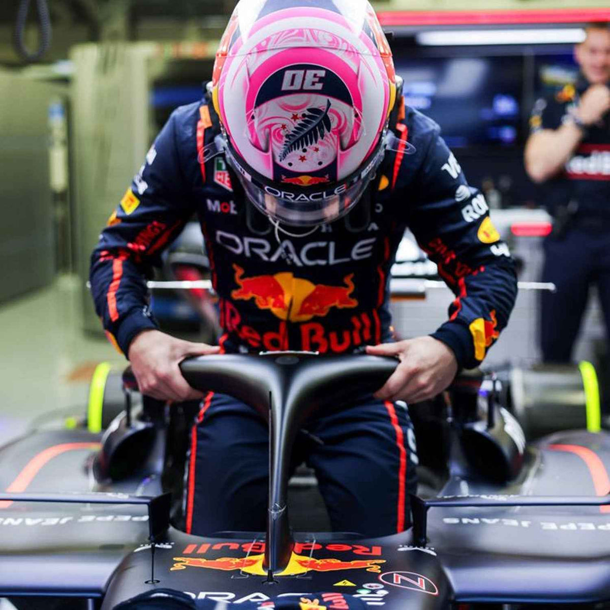 Liam Lawson 2025 F1 Race Costume Red Bull